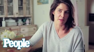 Cobie Smulders Never Wears Makeup! | People