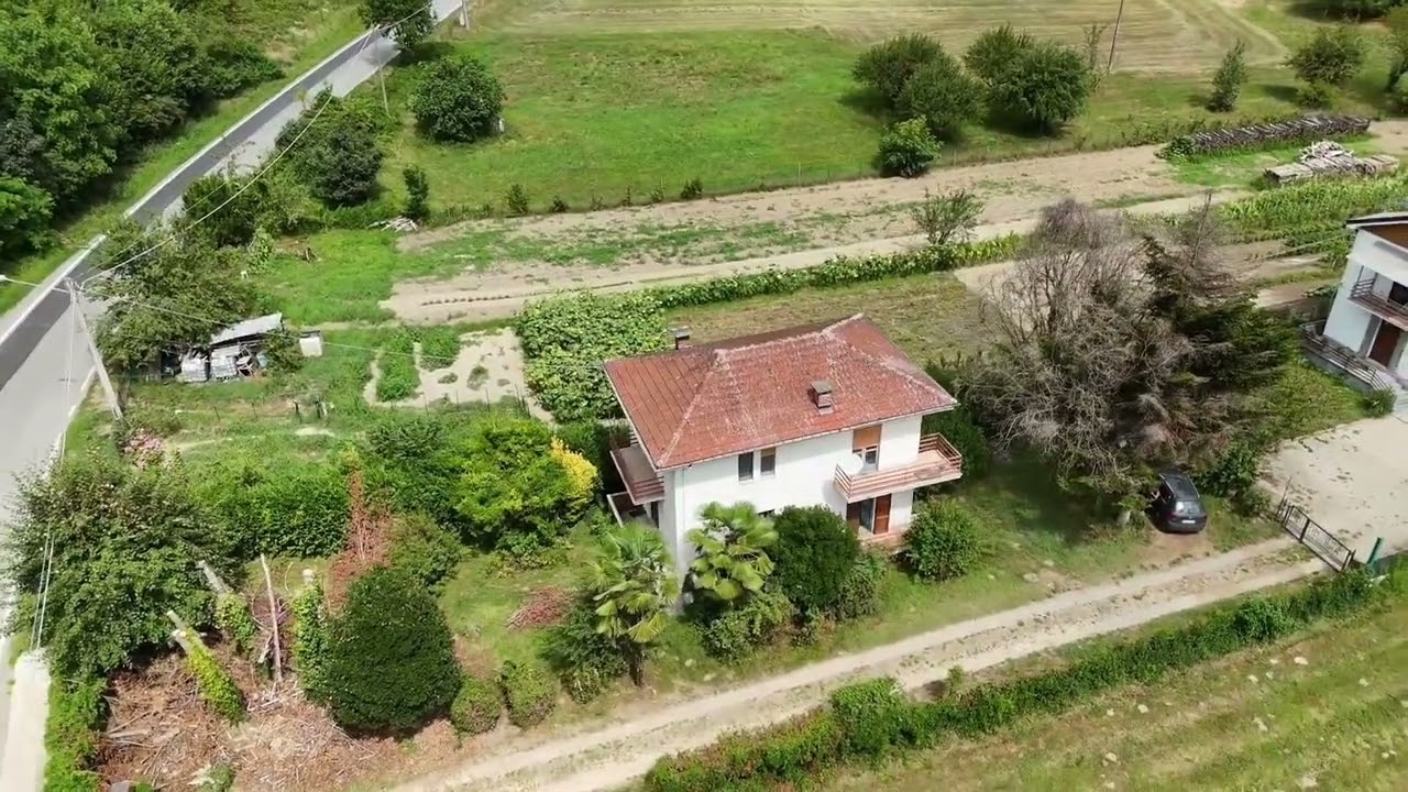 Casa indipendente con giardino in vendita a Giaveno