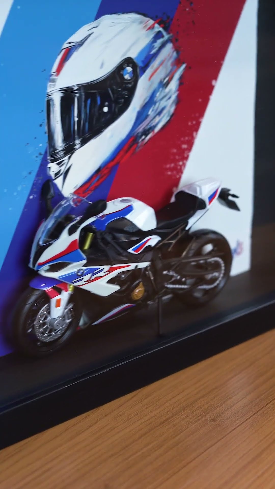 Depoimento de Quadros Decorativos em vídeo