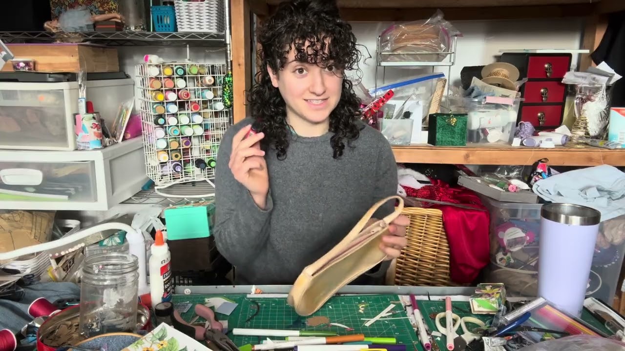 Ratty old purse makeover pt.1 