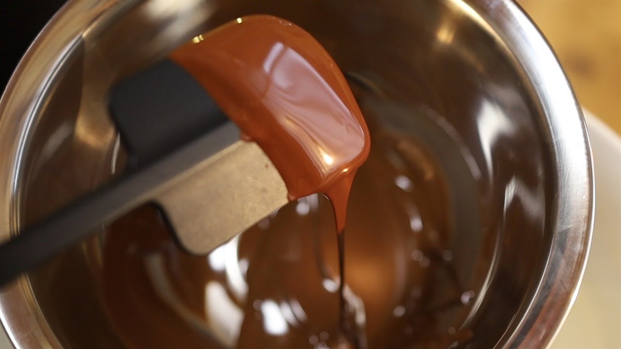 固まっ た チョコ を 溶かす 方法