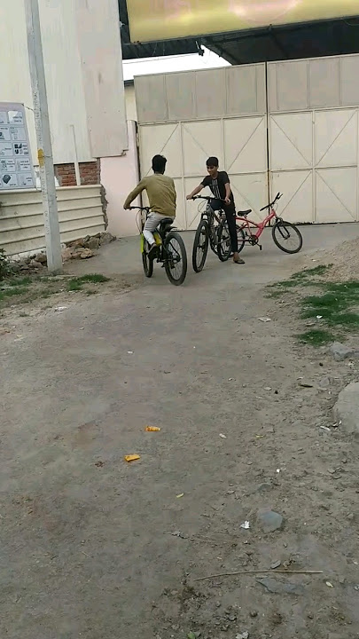 Simple Boy Drift 😱 Vs Legend 😎 Rider Snake Drift 😯😎💪🔚❌ #cyclestunt #cycle #shorts @AryanRider558 👍