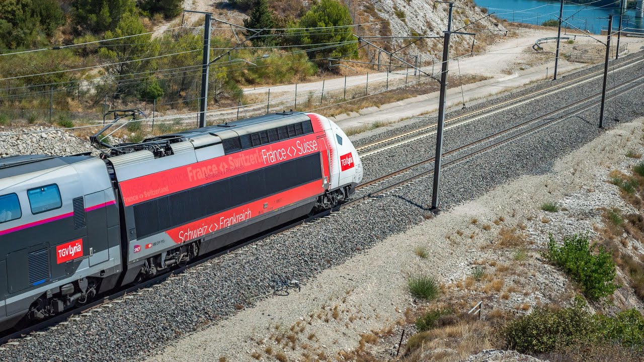 Spot sur le double viaduc TGV d'Avignon