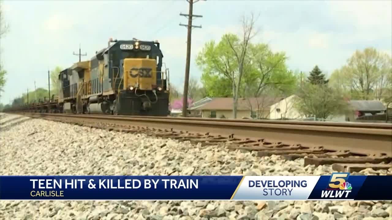 Teen hit, killed by train in Warren County - YouTube