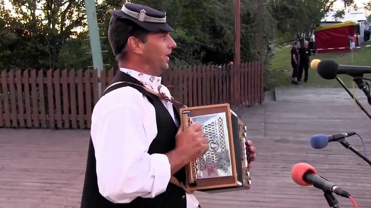 VELKÁ NAD VELIČKOU-Velké setkání harmonikářů a heligonkářů ve Velké 31.-Dětvanci 2.