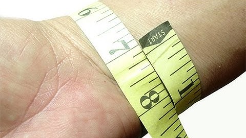 Measuring Your Wrist For a Paracord Bracelet