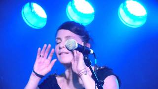 Nouvelle Vague 'Love Will Tear Us Apart' HD @ Manchester, Academy 3, 02.11.2010 chords