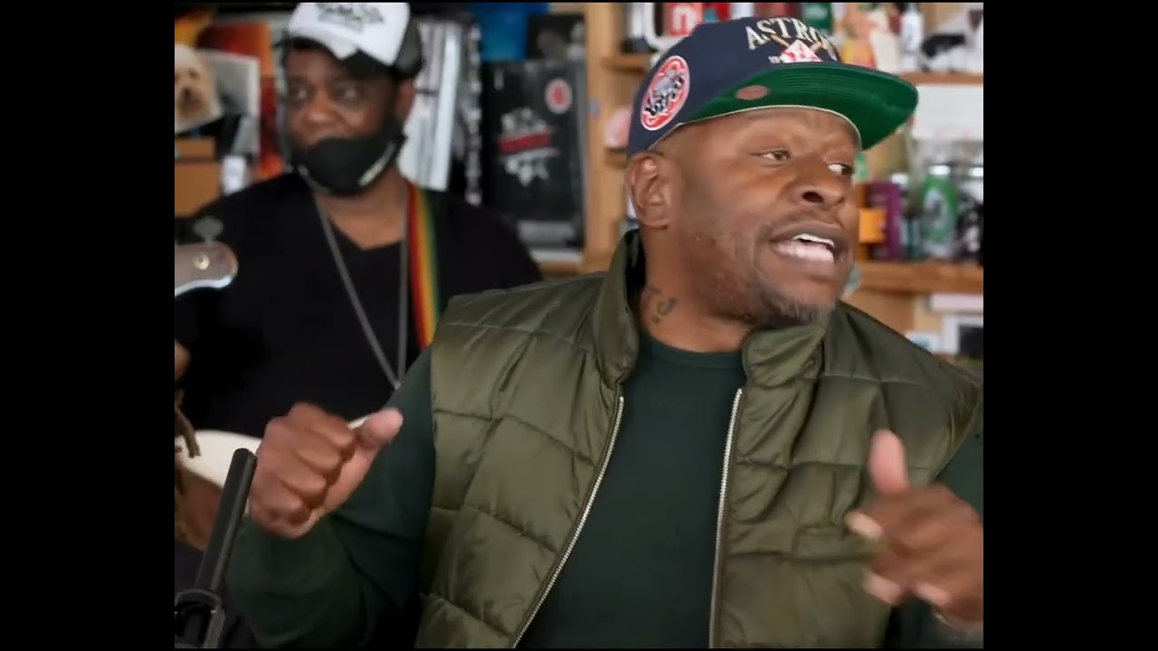 Scarface "Smile For Me" Tupac Tribute [Tiny Desk Performance]