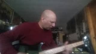 KISS. Deuce  Bass Cover.