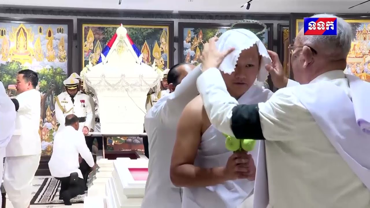 សម្តេចតេជោ ហ៊ុន សែន អញ្ជើញផ្តល់ភ្លើងបូជាសព សម្តេចចៅហ្វាវាំង វរវៀងជ័យ អធិបតីស្រីង្គារ គង់ សំអុល