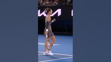 Qinwen Zheng has INCREDIBLE footwork! 🔥