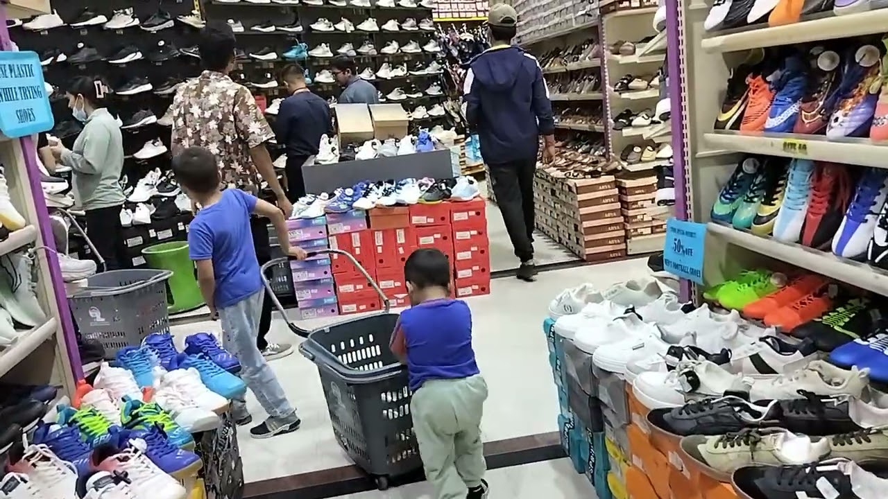 Bhatbhateni shopping 