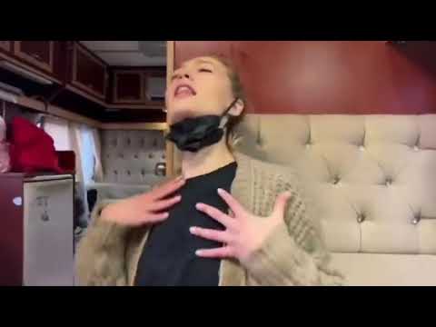 ჩემს კარზე დააკაკუნეს პერსონაჟები