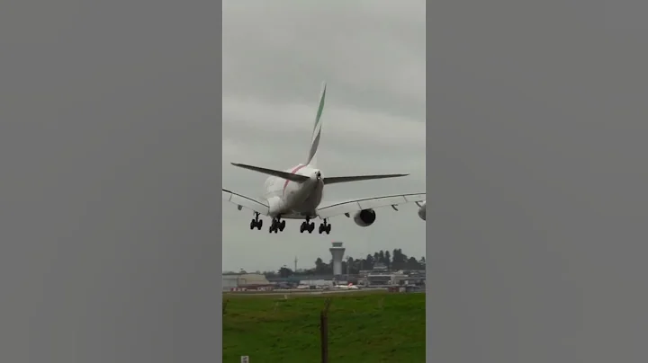 Emirates A380 aborted landing 🛬 at Birmingham Airport #planespotting #aviation #travel