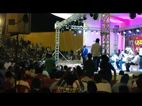 ود الامين يوضح سبب يا تغنو انتو يا اغني انا