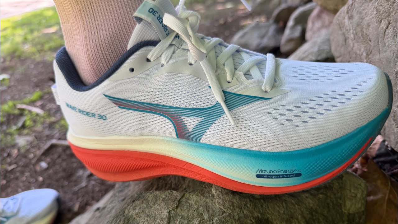 Mizuno Wave Rider 30 Review: Big Changes to the Classic! Compared to the Wave Rider 29 