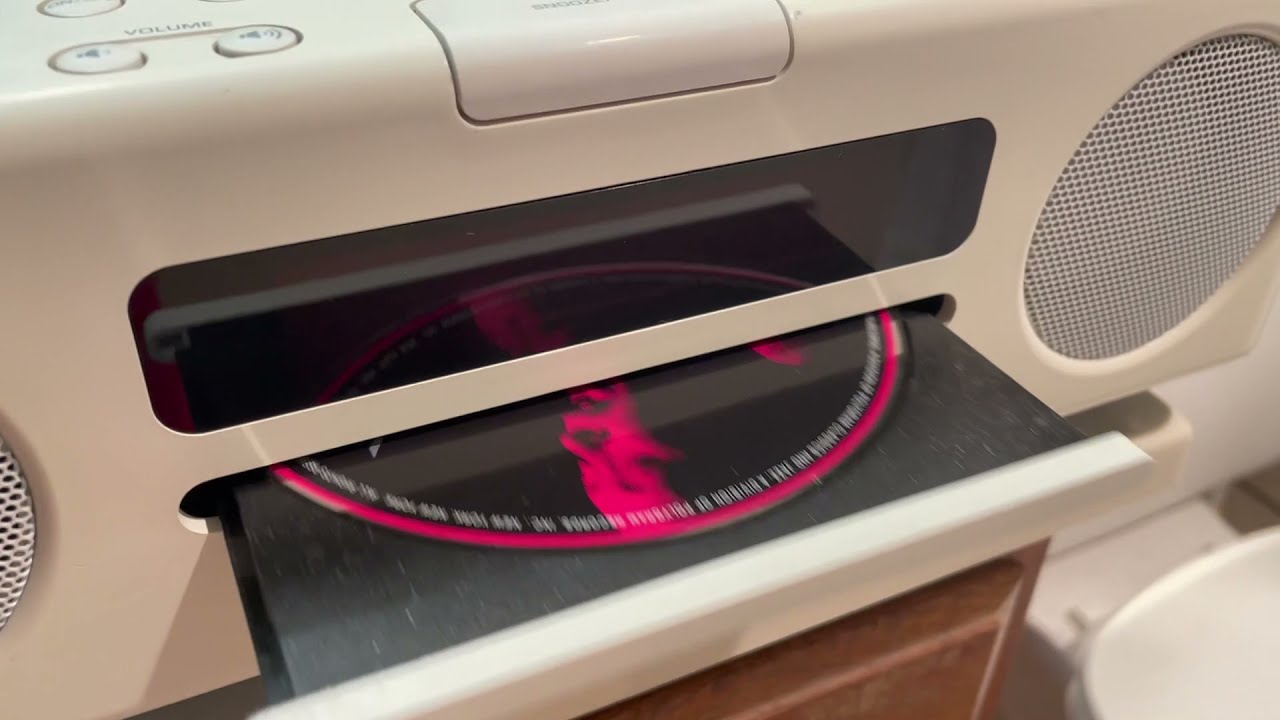 Yamaha Desktop Audio System CD Player iPod Dock TSX-130 - For