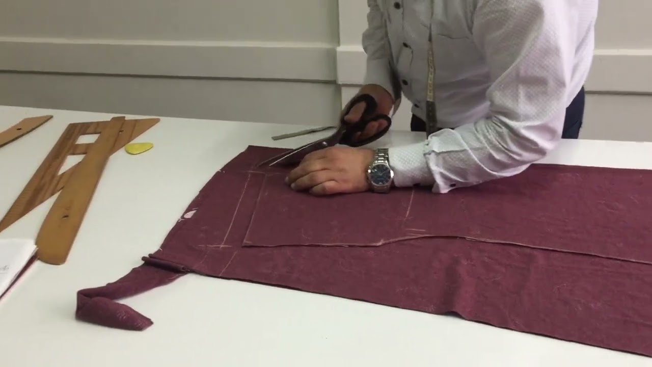 En pratik anlatımlı (V)yaka sabahlık kesimi ✂️✂️✂️✂️