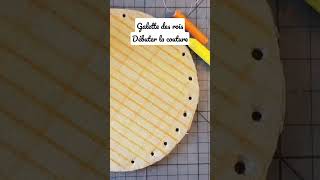 Galette des rois - L'enfant découvre la couture #creative #craft #diy #couture #creation #epiphanie