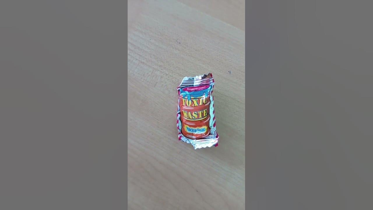 самые кислые конфеты в мире - YouTube