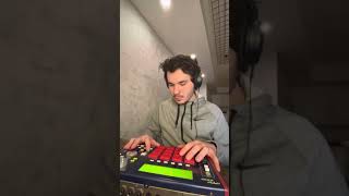 Quick MPC1000 beat making process video