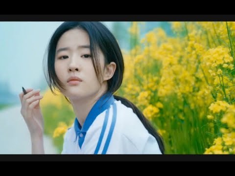刘亦菲是活在古装里的美人？不好意思，老天赏的铁饭碗不分古今