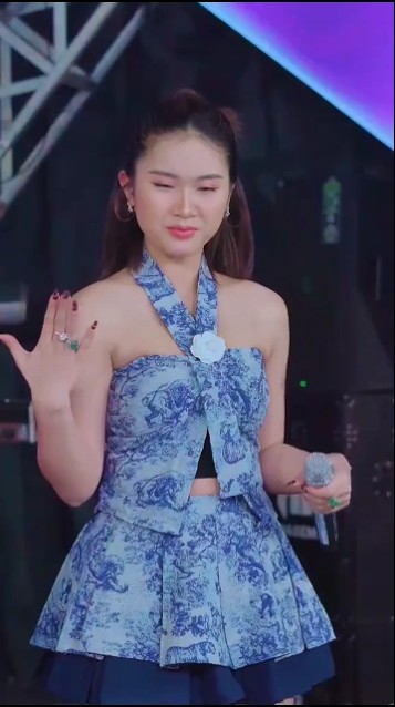 Nan Ko Paham Dike Sabrina #dikesabrina #nankopaham #trendingshorts #shortvideo #dangdutkoplo #gemoy