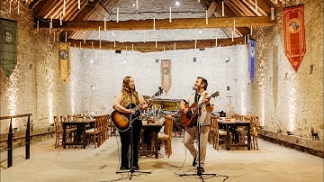 Cogges Manor acoustic duo & wedding band | The Distance