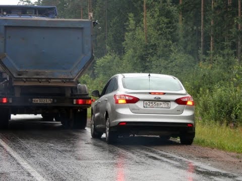 Какое наказание грозит водителю за обгон справа?