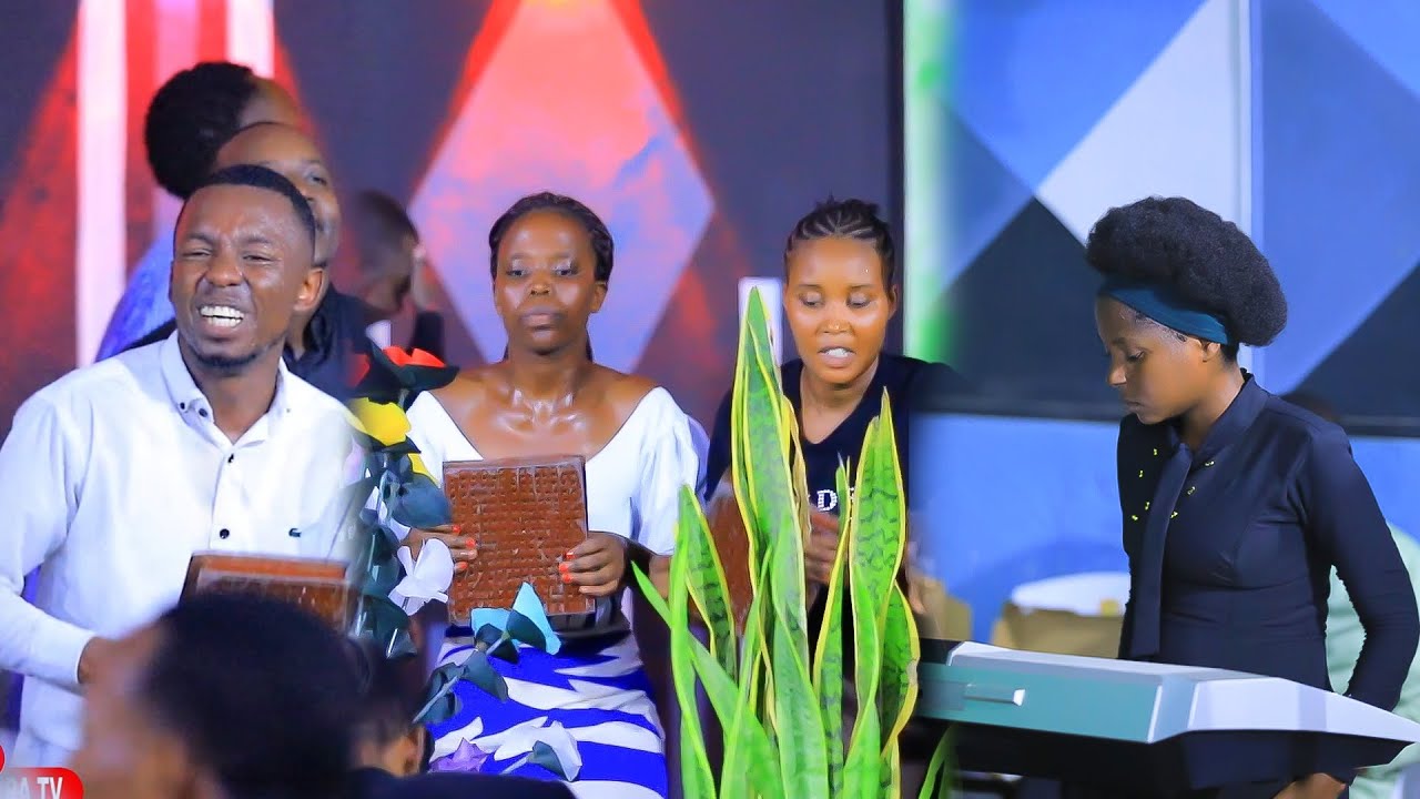 WOW WA MUKOBWA UCURANGA🎹🎹 PATIENCE IGISIRIMBA HAMWE N'ABAYUMBE CONERSTON BUJUMBURA/HABAYE UMUNEZERO