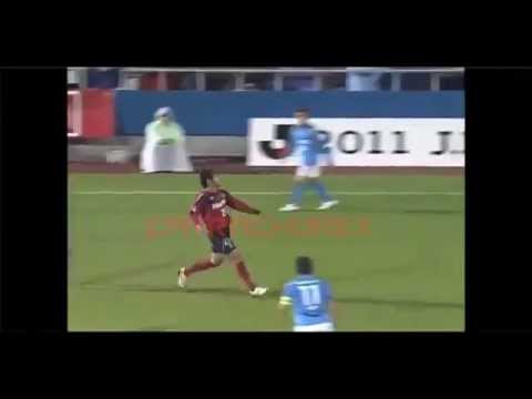 GOLAZO DE CABEZA DE MEDIA CANCHA