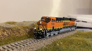 MTH ES44C4 and layout Teaser