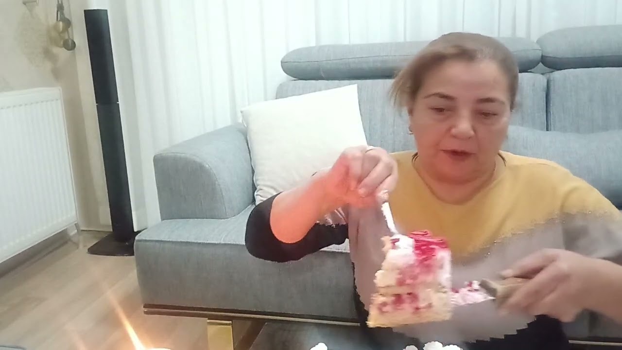 Yılbaşı günü benim doğum günümdü🎂🥰😊🙋