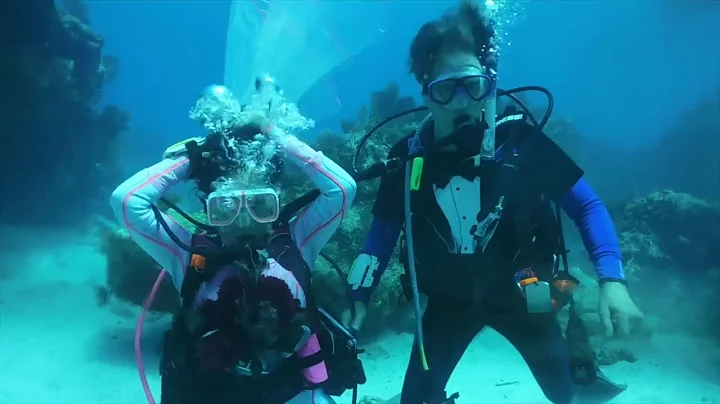 Matthew and Fresia Graham Underwater Wedding