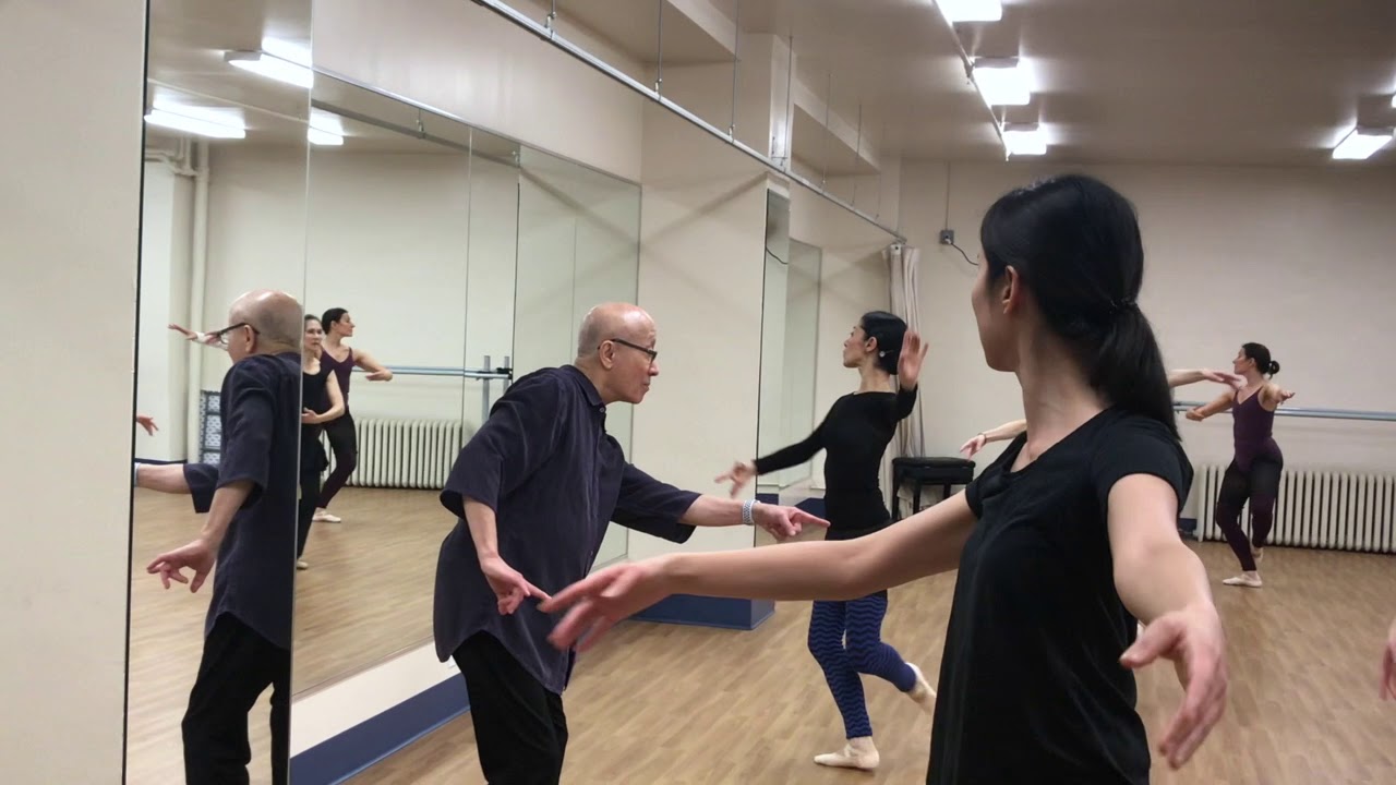Finis Jhung teaches adult ballet beginners how to turn and travel into