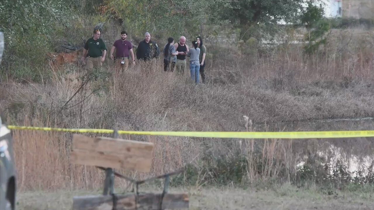 Body found in Jackson County lake - YouTube