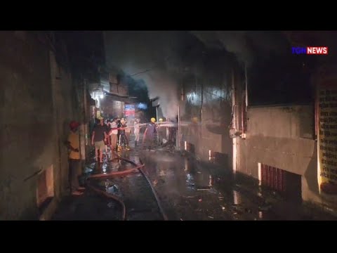 हल्द्वानी में दुकानों में आग लाखों का नुकसान #ytshort  #breakingnews