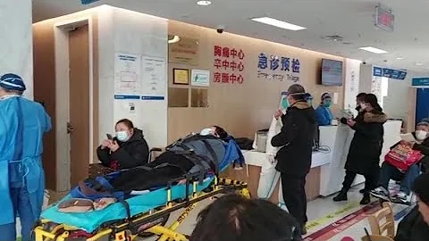 Covid Crowds Shanghai Hospitals as Cases Rise - DayDayNews