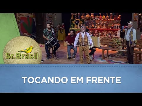 Tocando em frente