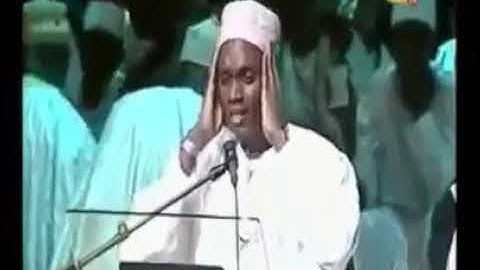 من أحسن القراء فى افريقيا صوت شيخ افريقي خاشع يهز القلوب القارئ الأفريقي الذي أبكى الرجال والنساء في