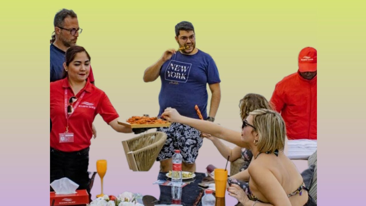 What Kind Food On Eid Event In Boat Food Boat Trivaling In Dubai What Kind Food On Eid Event In Boat Food Boat Trivaling In Dubai