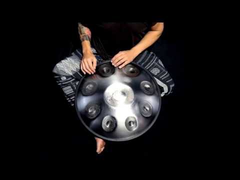 Ugur Handpan D Kurd 8+1 stainless - Savita Music