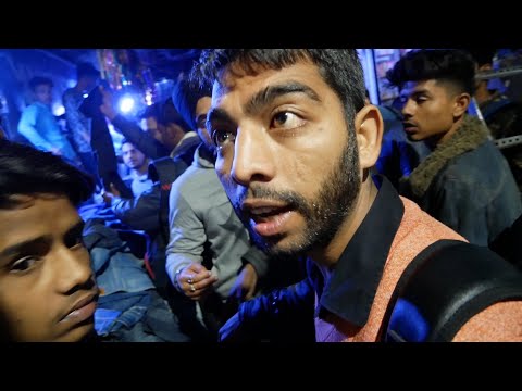 Video: Chor Bazaar Mumbai: un recorrido fotográfico y una guía