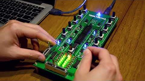 #1 Playing the Traktorino - the Arduino Uno shield for Traktor