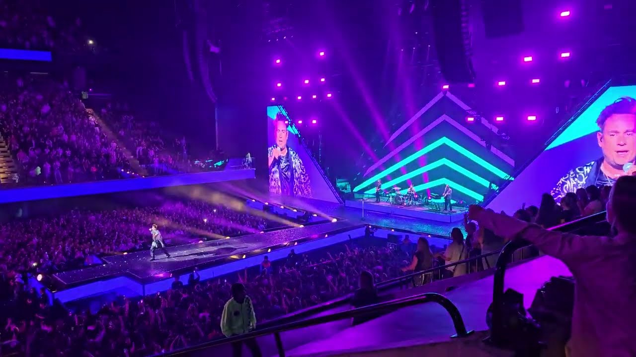 Tan Biónica - Hola mi vida (Movistar Arena 19/10/2024)