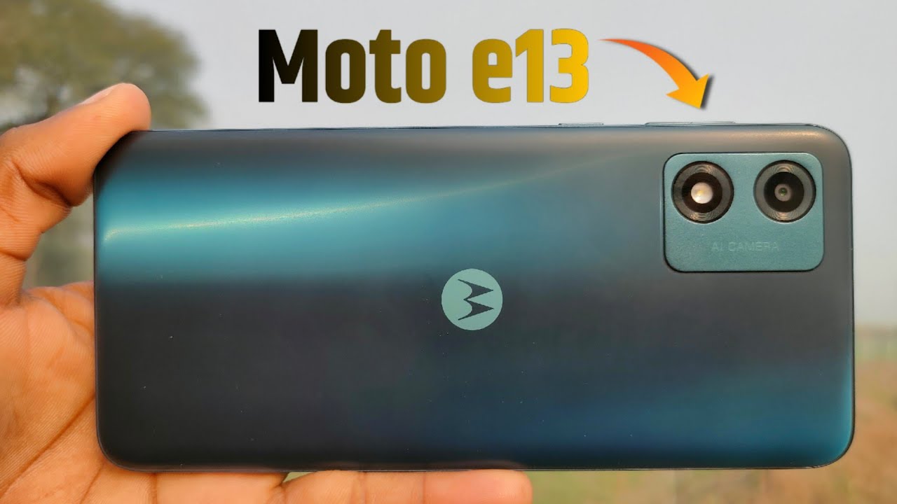 Best Designed Smartphone, moto e13