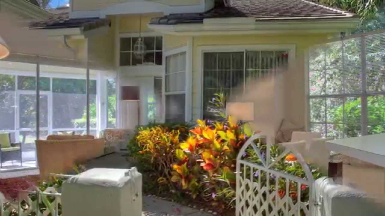 Whitebridge Court - 7902 Whitebridge Glen, University Park, Fl 34201 - 941-359-3435