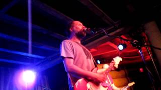 Built to Spill playing &quot;Revolution&quot; [Ultimate Alternative Wavers]