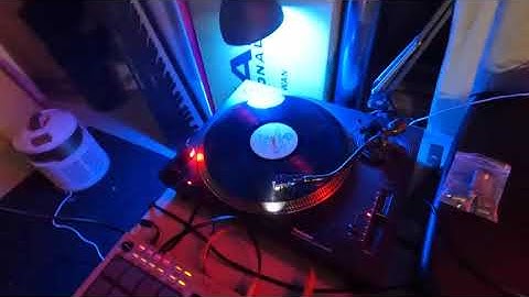 MPC Key 61 No Phono Input? Sampling producers sound off. Do you still sample from vinyl?