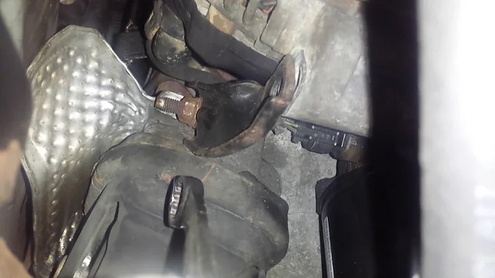 Alternator Removal 2005 Dodge Magnum Hemi 5.7 L